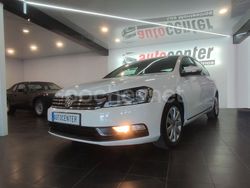 Blanco Usado 2014 VW Passat Advance Berlina | 10.900 € (Caro)