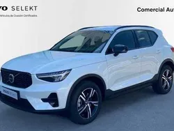 Blanco Nuevo 2025 Volvo XC40 Plus SUV | 39.900 € (Buen precio)