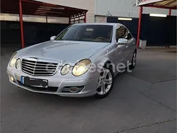 Gris / plata Usado 2006 Mercedes E320 Avantgarde Berlina | 7500 € (Precio justo)