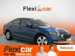 Azul Usado 2021 Skoda Octavia Ambition Berlina | 17.490 € (Precio justo)