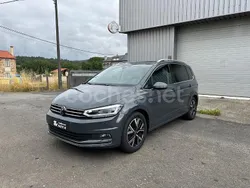 Gris / plata Usado 2024 VW Touran R-line Monovolumen | 44.900 €
