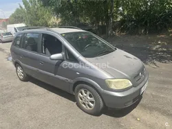 Gris / plata Usado 2004 Opel Zafira Comfort Monovolumen | 900 € (Super precio)