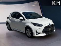 Blanco Usado 2022 Toyota Yaris Hybrid Business Edition Utilitario | 16.900 € (Precio justo)