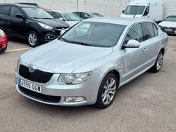 Gris / plata Usado 2008 Skoda Superb Elegance Berlina | 2500 €