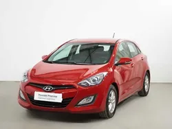 Rojo Usado 2014 Hyundai i30 Berlina | 10.990 € (Un poco caro)