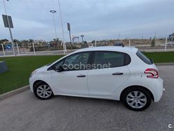 Blanco Usado 2014 Peugeot 208 Business-Line Utilitario | 6495 € (Buen precio)