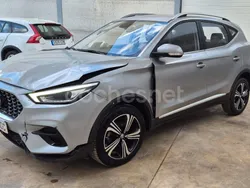 Gris / plata Usado 2022 MG ZS Comfort Berlina | 7500 €