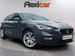 Gris Usado 2023 Seat Leon Style Berlina | 20.590 € (Buen precio)