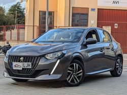 Gris Usado 2020 Peugeot 208 Allure Utilitario | 13.950 € (Un poco caro)
