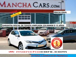 Blanco Usado 2018 Toyota Auris Hybrid Active Utilitario | 13.990 € (Precio justo)