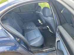Azul Usado 2004 BMW 325 Berlina | 4800 € (Precio justo)