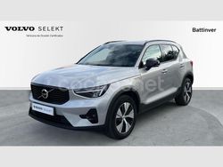 Gris / plata Usado 2024 Volvo XC40 Plus SUV | 36.900 € (Precio justo)