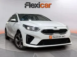 Blanco Usado 2021 Kia Ceed GT-Line Familiar | 13.990 € (Buen precio)