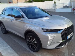 Gris / plata Usado 2024 DS Automobiles DS7 Crossback Rivoli SUV | 28.990 € (Super precio)