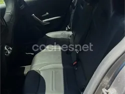 Gris / plata Usado 2019 Mercedes A180 Berlina | 17.900 € (Buen precio)