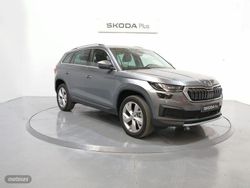 Gris / plateado Usado 2024 Skoda Kodiaq Style SUV | 38.900 € (Un poco caro)