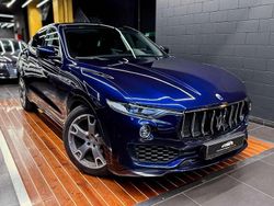 Azul Usado 2018 Maserati Levante GranLusso SUV | 43.900 € (Buen precio)