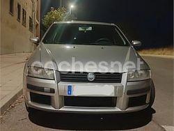 Gris / plata Usado 2003 Fiat Stilo Dynamic Berlina | 3100 € (Caro)