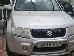Gris / plata Usado 2006 Suzuki Grand Vitara SUV | 2100 €