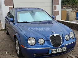 Azul Usado 2004 Jaguar S-Type Executive Berlina | 7650 € (Precio justo)