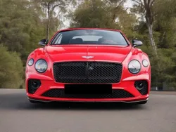 Rojo Usado 2022 Bentley Continental GT Convertible Descapotable | 258.000 €