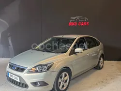 Beige Usado 2009 Ford Focus Trend Berlina | 6199 € (Precio justo)