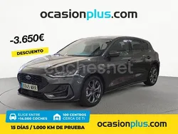 Gris / plata Usado 2024 Ford Focus ST-Line Berlina | 21.500 € (Precio justo)