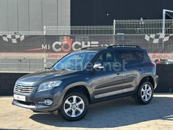 Gris / plata Usado 2011 Toyota RAV4 Executive SUV | 12.999 € (Precio justo)