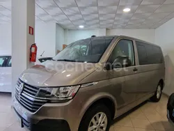 Gris / plata Usado 2021 VW Multivan Monovolumen | 37.995 € (Precio justo)