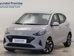 Gris Usado 2024 Hyundai i10 Utilitario | 15.400 € (Un poco caro)