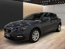 Gris / plata Usado 2021 Seat Leon Reference Berlina | 15.990 € (Un poco caro)