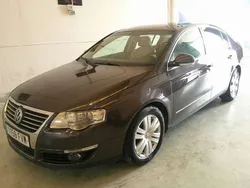 Gris Usado 2007 VW Passat Individual Berlina | 3390 € (Buen precio)