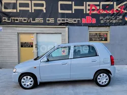 Gris / plata Usado 2004 Suzuki Alto Utilitario | 2750 €