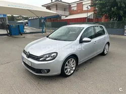 Gris / plata Usado 2010 VW Golf VI Advance Berlina | 7900 € (Buen precio)