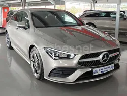 Gris / plata Usado 2020 Mercedes CLA180 Shooting Brake Familiar | 25.900 € (Un poco caro)