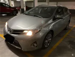 Beige Usado 2013 Toyota Auris Hybrid Active Familiar | 14.000 € (Precio justo)