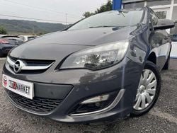 Gris / plata Usado 2013 Opel Astra Selective Familiar | 6490 € (Precio justo)