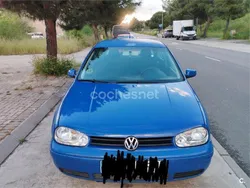 Azul Usado 2003 VW Golf IV Berlina | 2200 € (Super precio)