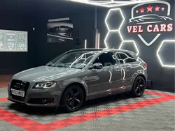 Gris / plata Usado 2011 Audi A3 Attraction Berlina | 8390 € (Precio justo)