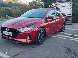 Rojo Usado 2024 Hyundai i20 Berlina | 17.000 € (Precio justo)