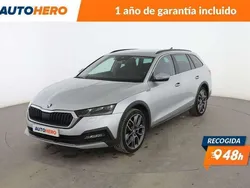 Plateado Usado 2021 Skoda Octavia Scout 4x4 Familiar | 26.094 €