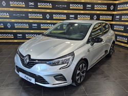 Gris Usado 2021 Renault Clio V LIMITED Berlina | 15.950 € (Caro)