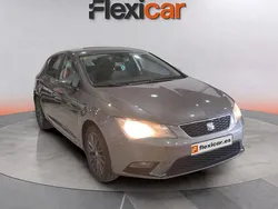 Gris Usado 2016 Seat Leon Reference Berlina | 10.490 € (Super precio)