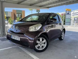 Violeta / lila Usado 2010 Toyota iQ Utilitario | 4999 € (Buen precio)