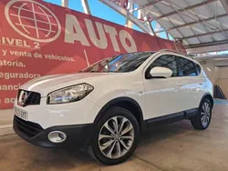 Blanco Usado 2010 Nissan Qashqai Tekna SUV | 7990 € (Precio justo)