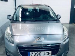 Gris / plata Usado 2014 Peugeot 5008 Allure Monovolumen | 8950 € (Precio justo)