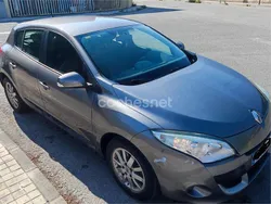 Beige Usado 2010 Renault Mégane III Berlina | 4199 € (Precio justo)