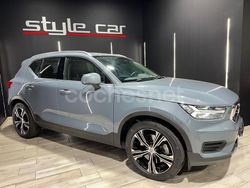 Gris / plata Usado 2021 Volvo XC40 Inscription SUV | 26.950 € (Buen precio)