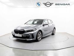Gris Usado 2024 BMW 118 Comfort Edition Utilitario | 32.900 € (Precio justo)