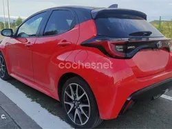 Rojo Usado 2021 Toyota Yaris Hybrid Edition Berlina | 21.000 € (Precio justo)